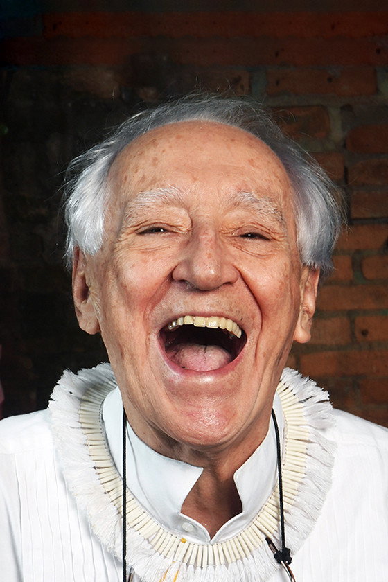 José Celso Martinez Corrêa as Mistificador in Embodiment of Evil
