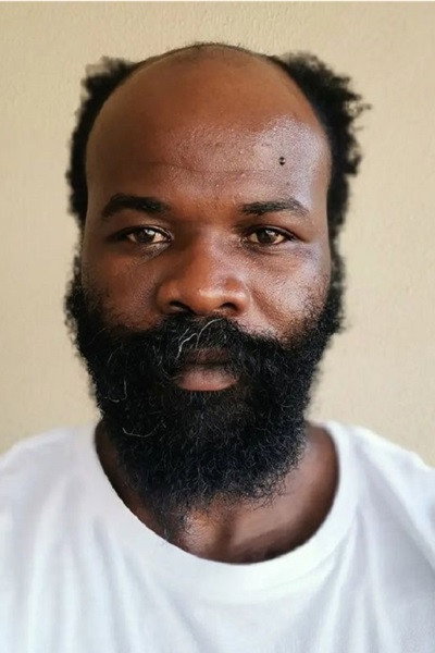 Thulani Mtsweni as Bra Sanza in Mr Easy Loo