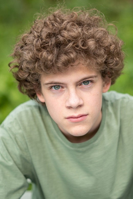 Lorenzo McGovern Zaini as Liam in The Good Witch of Christmas
