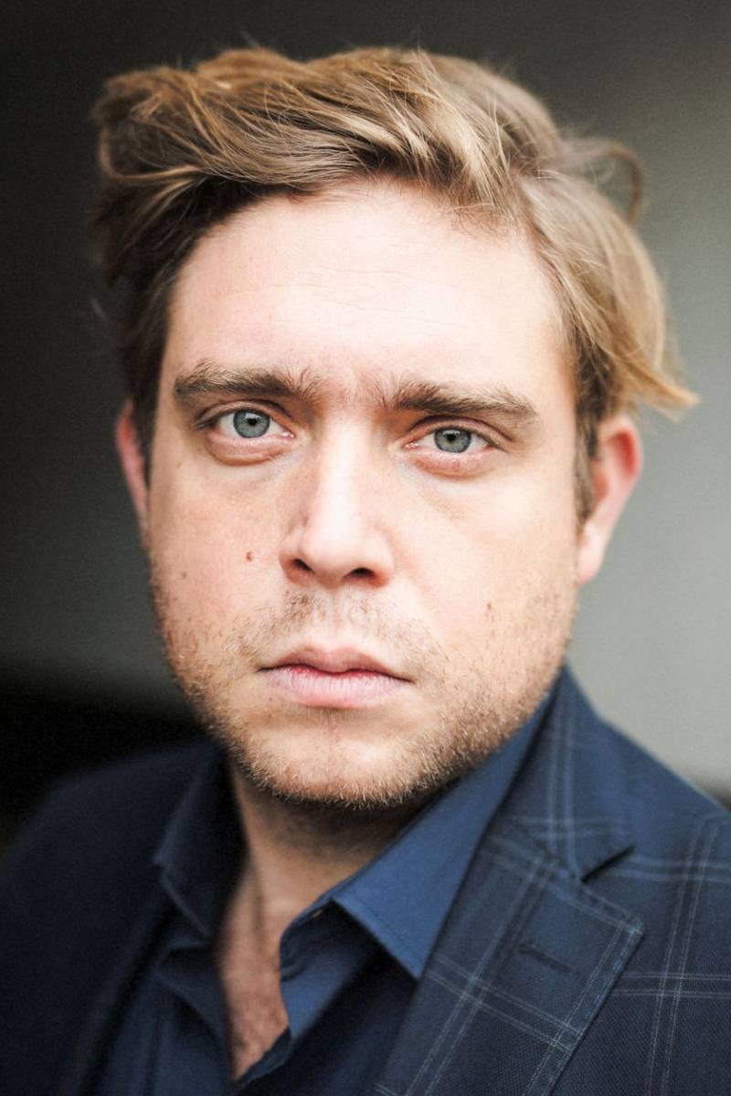 Simon Käser as Bruno in Plötzlich Deutsch