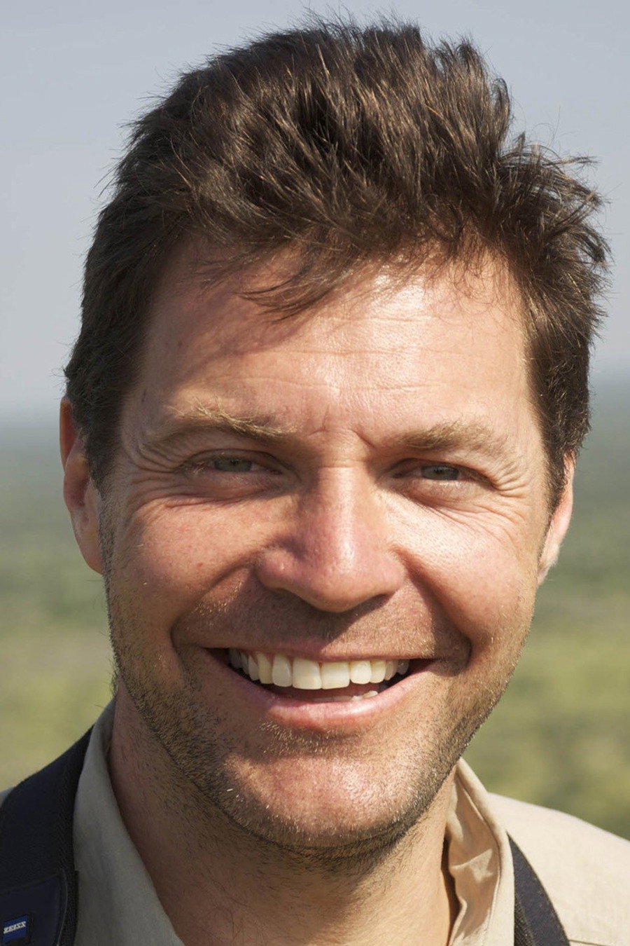 Steve Leonard as narrator in Panda Babies