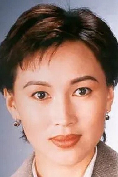 Amy Chan as 嫦娥 in Pairing