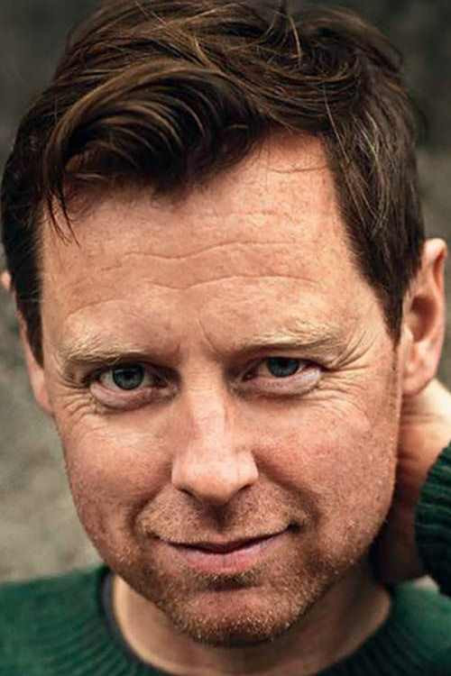Martin Buch as Thomas in Broke