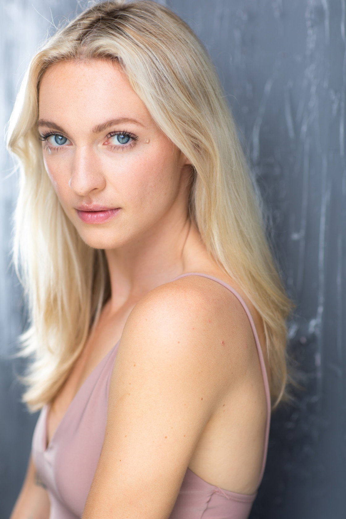 Olivia Buckle as Darcy Young in Falling for a Killer