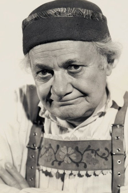 Al Shean as Father Cemlanek in Hitler's Madman