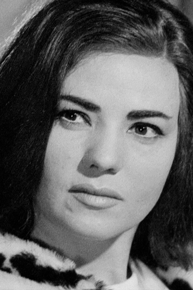 Magda Maldonado as Rosita in La playa de las seducciones