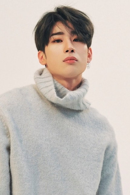 Han Seung-woo as Han Seung Woo in X1 Flash
