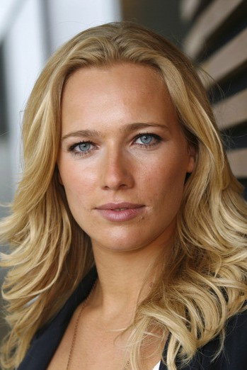 Jennifer Hoffman as Hannah in De Luizenmoeder