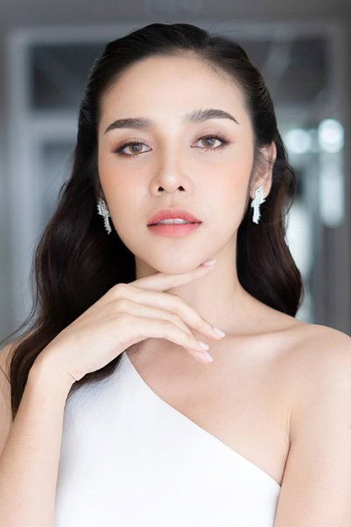 เฌอตินท์นารา พงศ์พีรเดช as Proithong in Hak Lai, My Lady