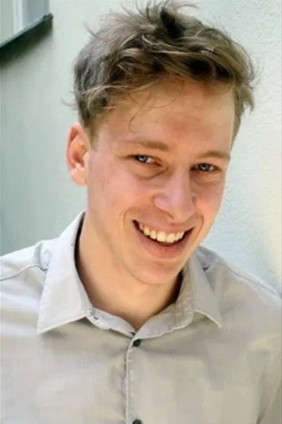 Philipp Kubitza as Young Father in Victoria
