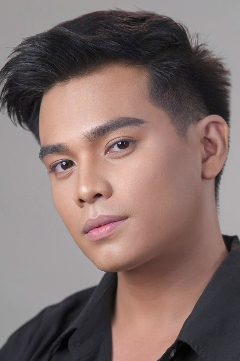 RR Roque as Anton in Baka Pwede Pa?