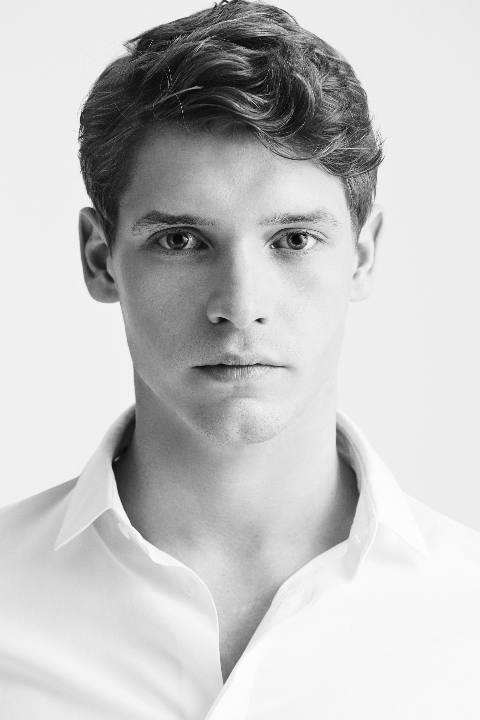 Billy Howle as Herman Knippenberg in The Serpent