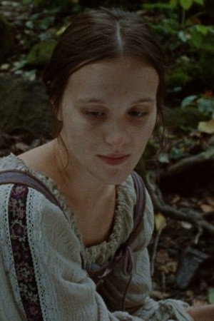 Anna Radetzky as Ilonka in Guerilla