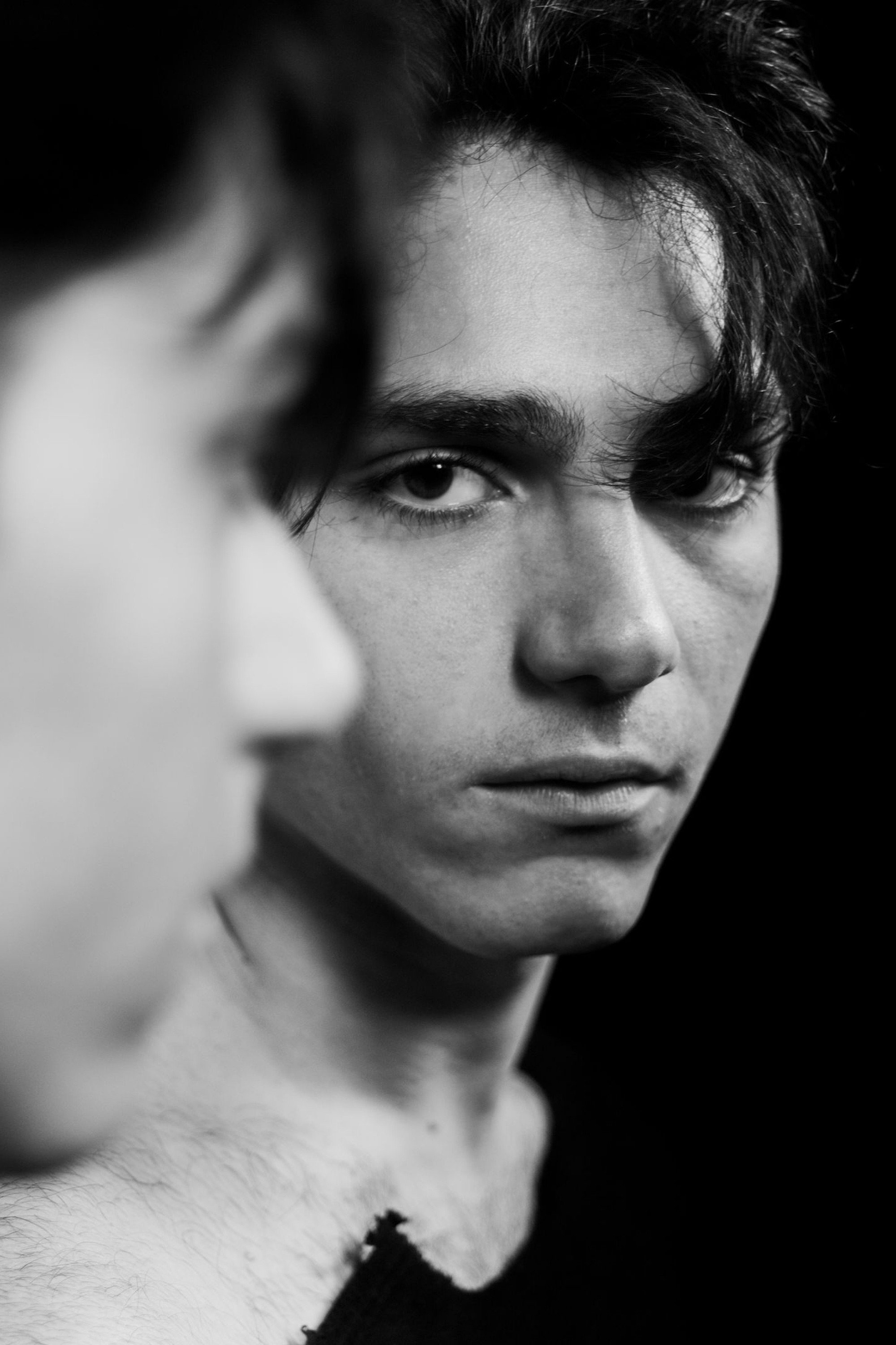Enrico Bassetti as Lui in I Problematici, ovvero: un amico e un'amica
