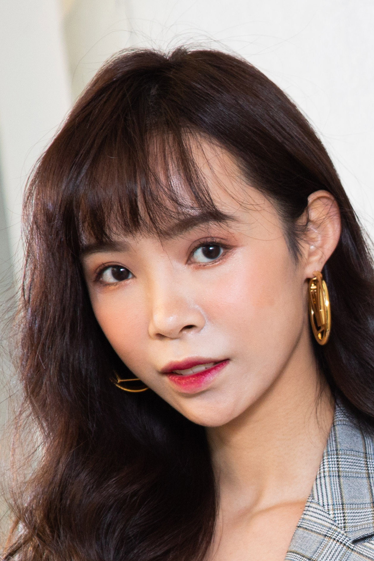 Lia Kang as Xiao Ting Ru in The Love Song