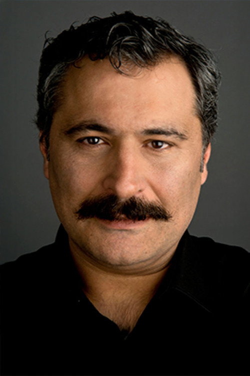 Bülent Düzgünoğlu as Sef in Halef