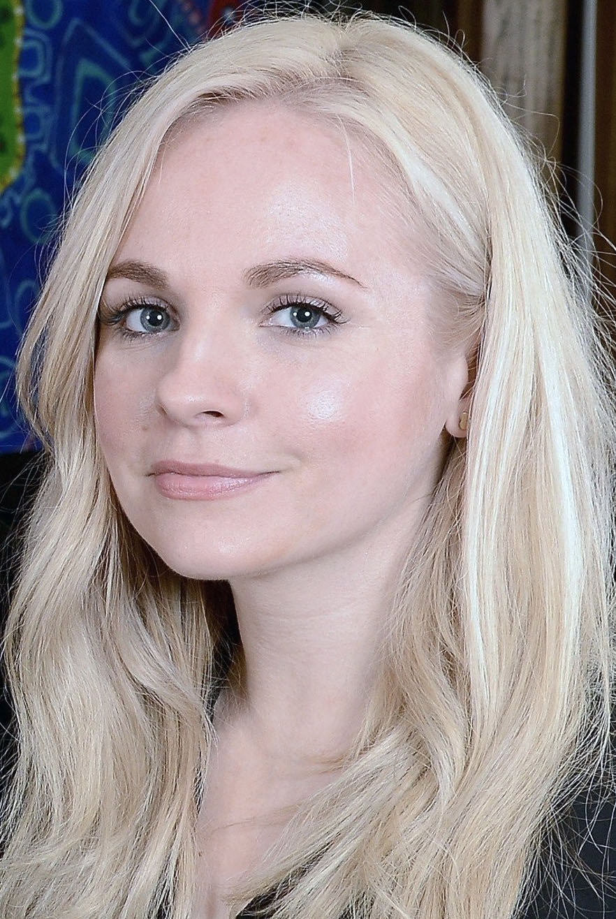 Georgia Tennant as Ash in The Horne Section TV Show