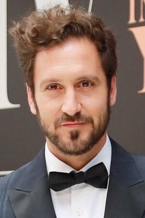Álex Gadea as Andrés Pereda in Morocco: Love in Times of War