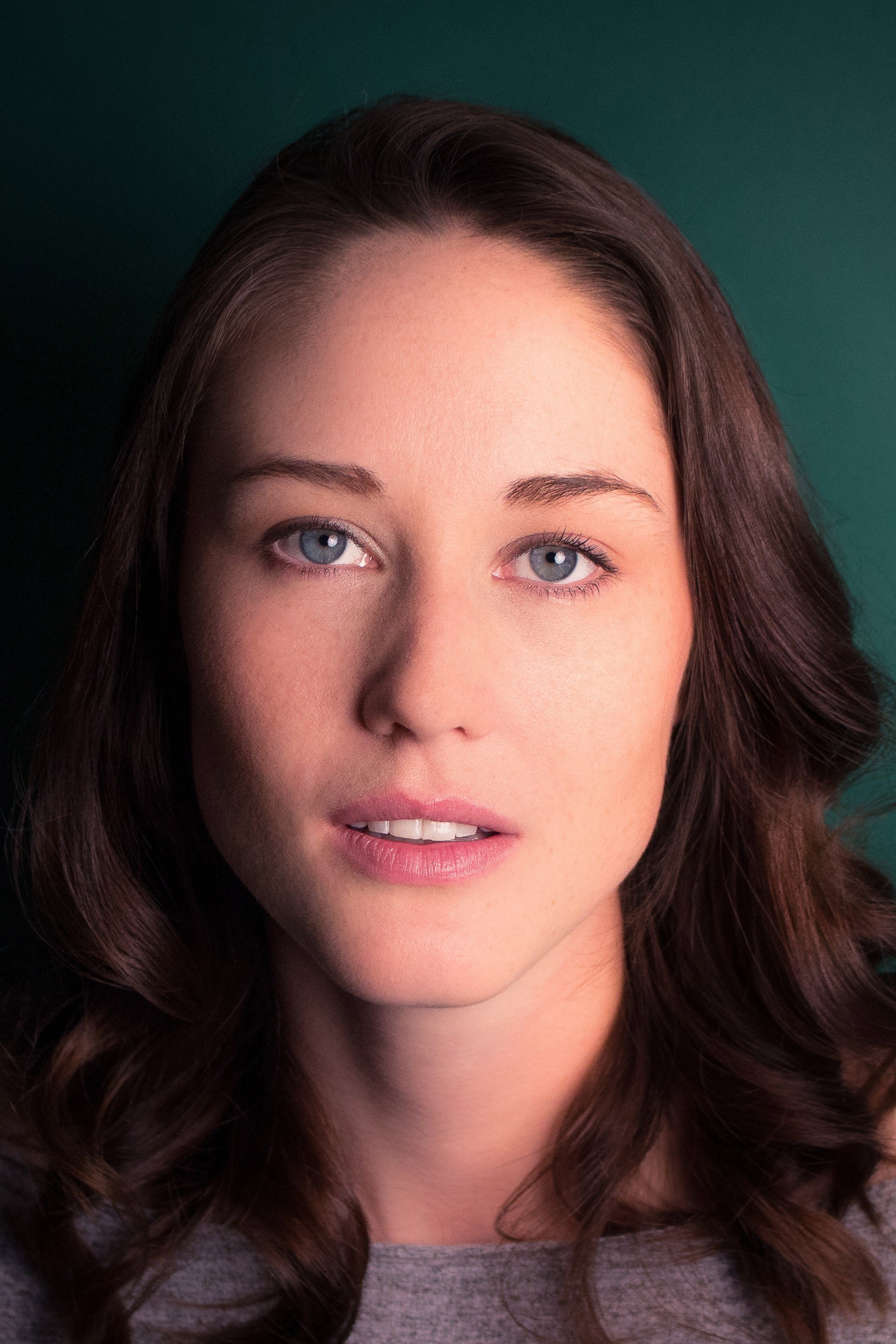 Sharon Belle as Carolyn in Escape: A Ghost Story