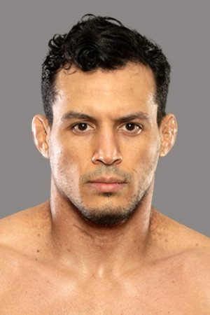Vinny Magalhães as Self in PFL 2018 #11: Championships - Cooper III vs. Magomedkerimov