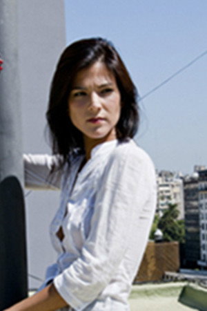 Gabriela Pastor as Mujer policia in Tuya
