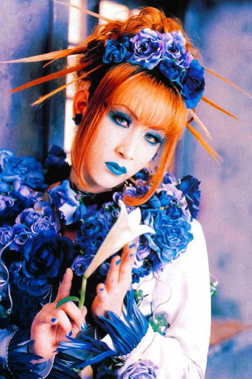Mana as Himself in Moi dix Mois: DIXANADU