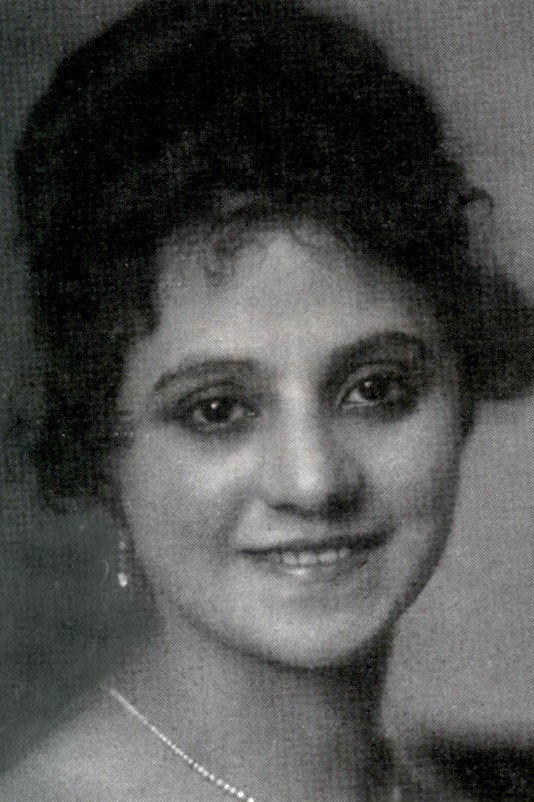 Valentina Frascaroli as Maria, Antonio's daughter in The Immigrant