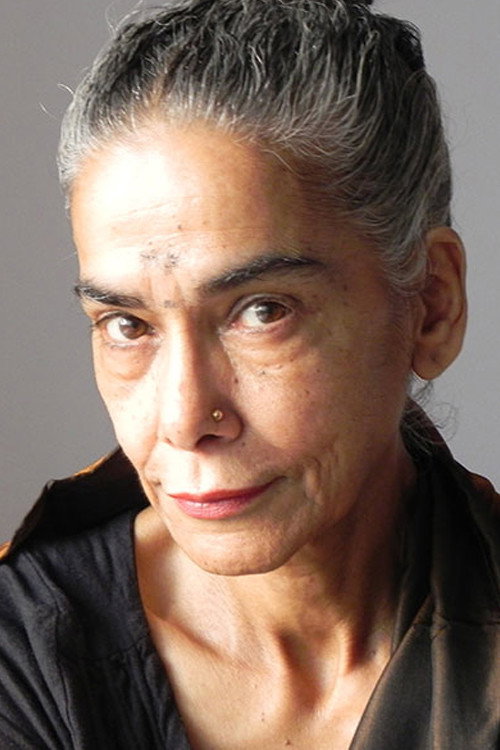 Surekha Sikri as Fayyazi in Mammo
