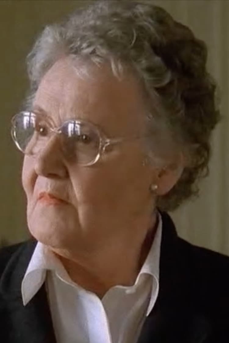 Edda Seippel as Grete Kempowski in Tadellöser & Wolff
