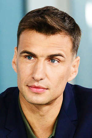 Jarosław Bieniuk as Self in Ania