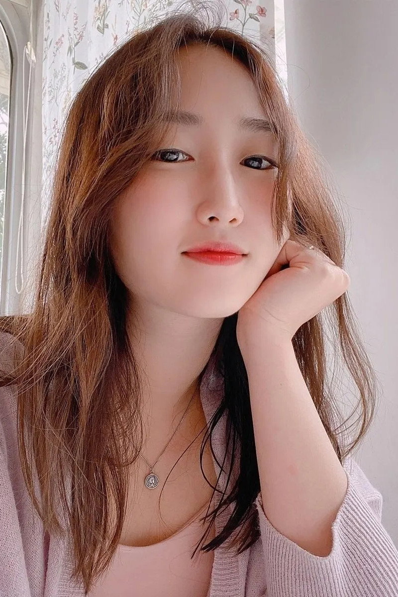 김도희 as (voice) in Pig That Survived Foot-and-Mouth Disease
