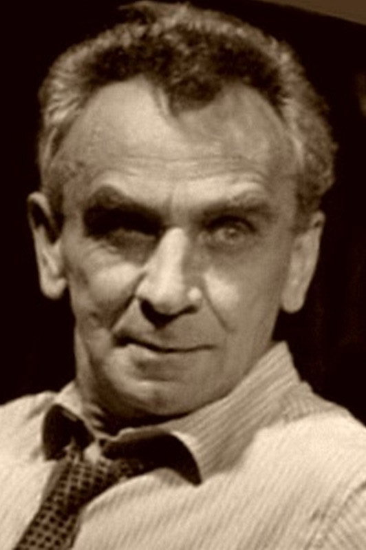 Józef Kondrat as Professor Karol Goldstein in Wniebowstąpienie