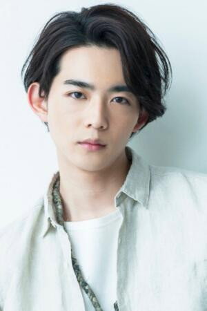 竜星涼 as Daigo 'King' Kiryu / Kyoryu Red in Zyuden Sentai Kyoryuger