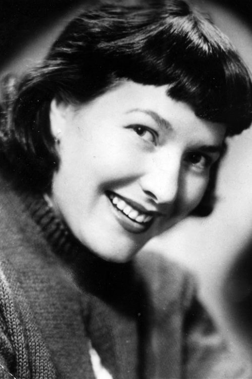 Zheni Bozhinova as Nadya in Morning Over the Motherland