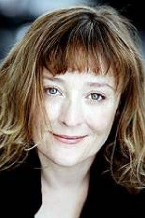 Léa Gabriele as Véro in Calino Maneige