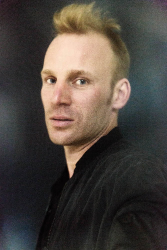 Florian Karlheim as Florian Lederer in Sau Nummer vier. Ein Niederbayernkrimi
