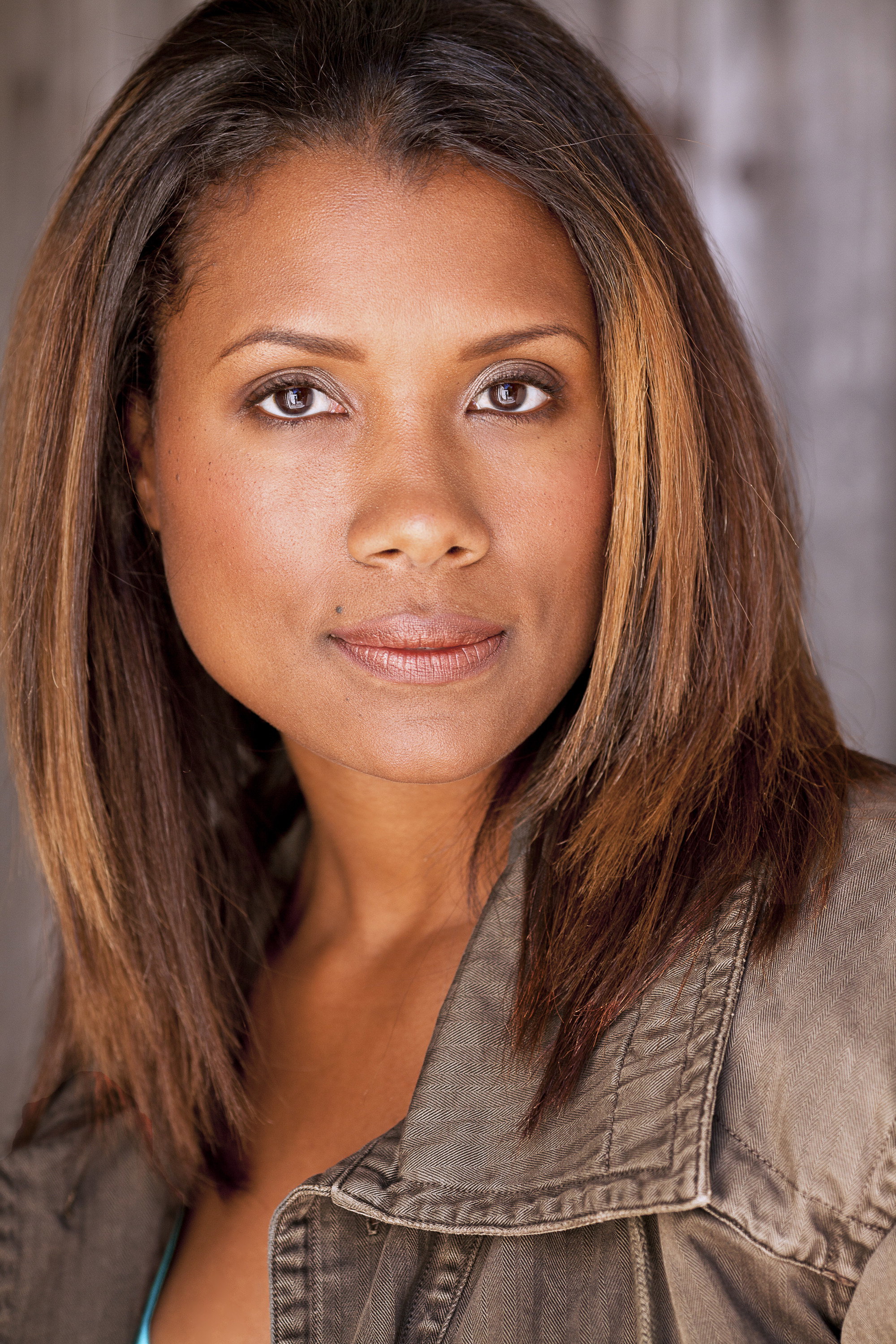 Janora McDuffie as Mara in Let's Talk