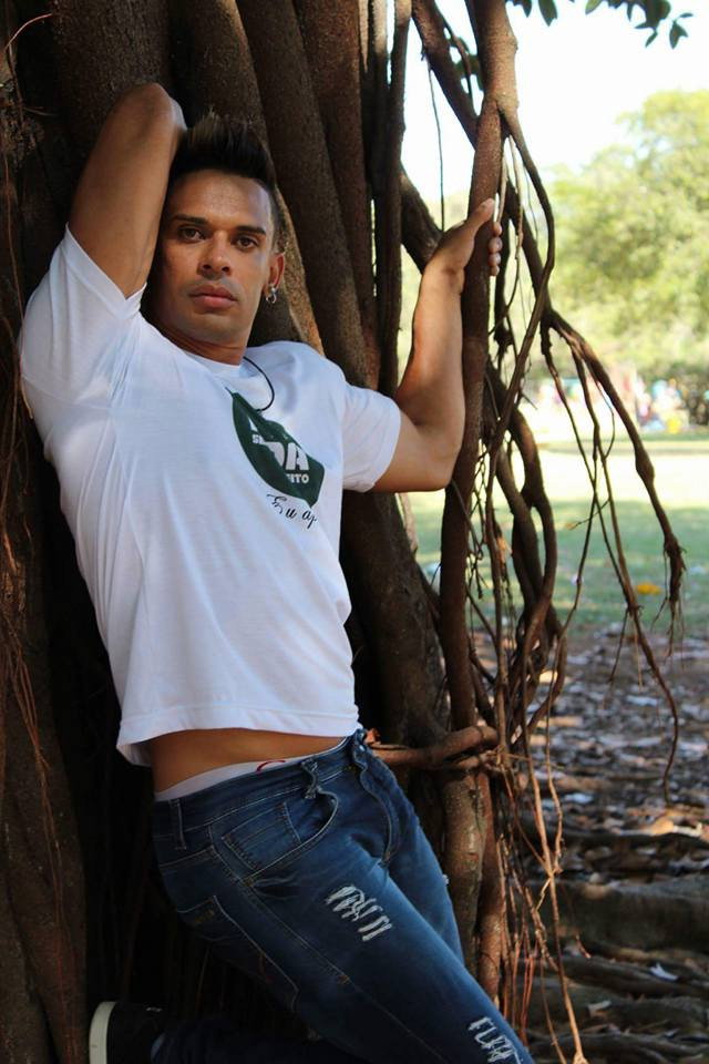 Eder Mongeroth as Jovem in Filhas de Lilith