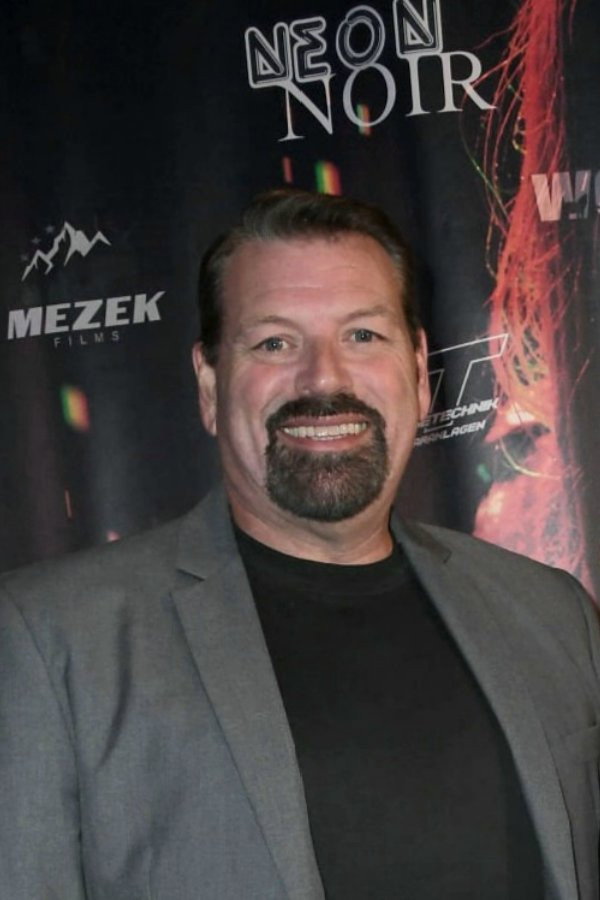 BJ Mezek as Boggs in Arena Wars