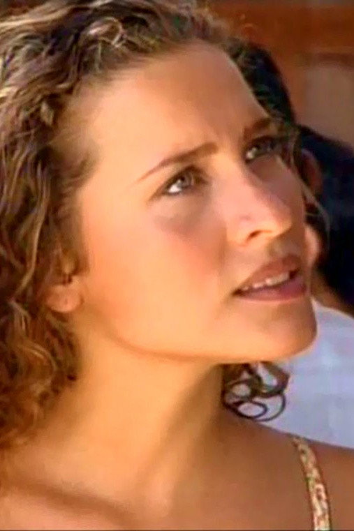 Gabriela Alves as Sacramento in Tocaia Grande