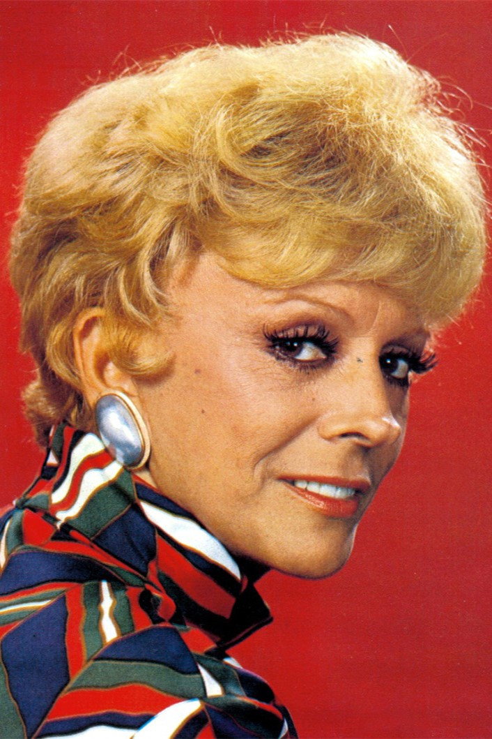 Neuza Amaral as Nelly in O Céu É de Todos
