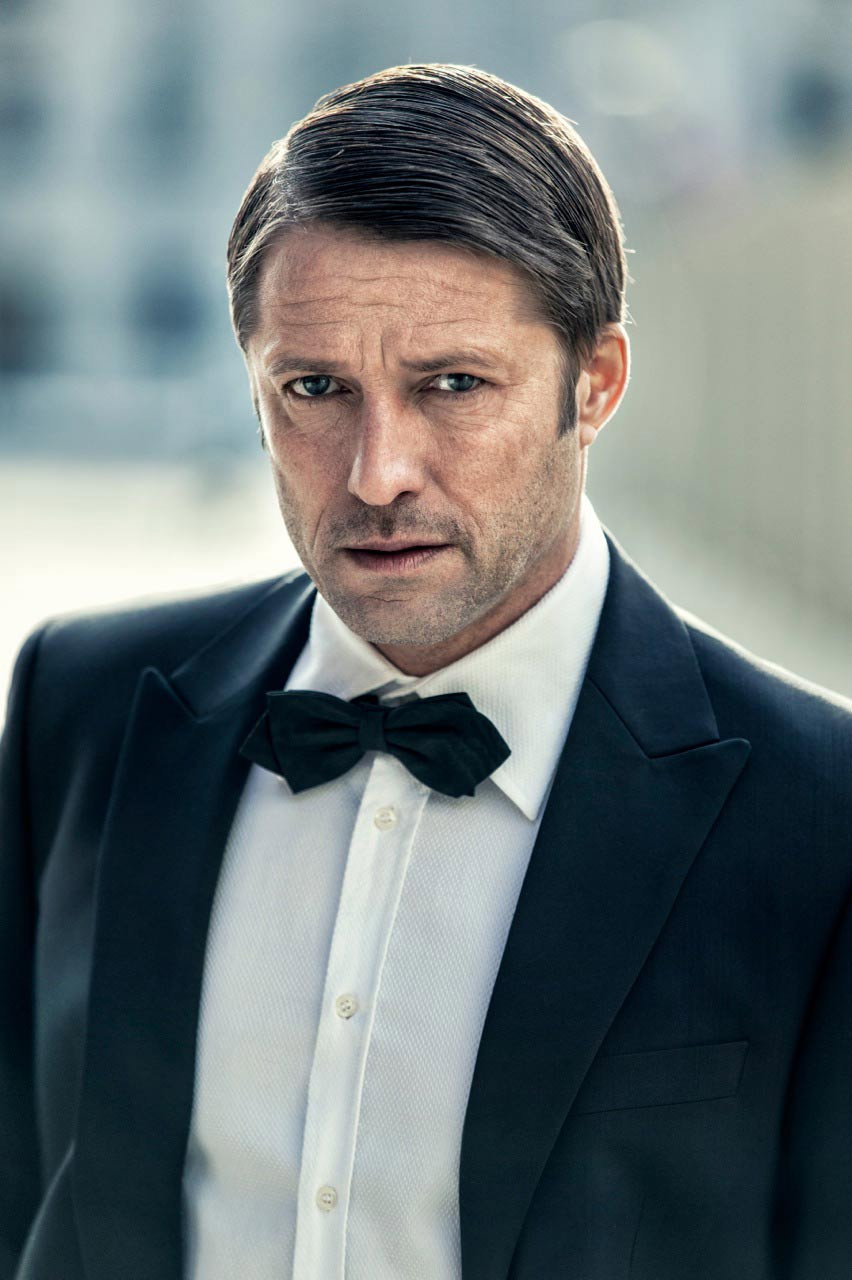 Bruno Eyron as Karl Richter in Ein Fall von Liebe