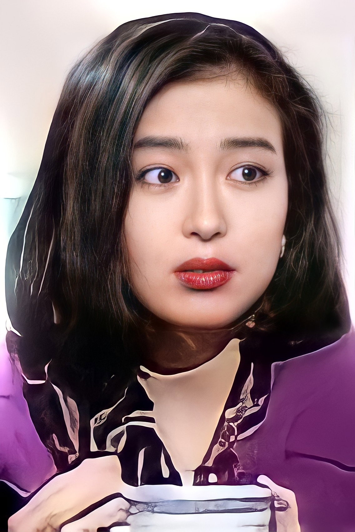 Angela Yeung as 程虹 in The Breaking Point