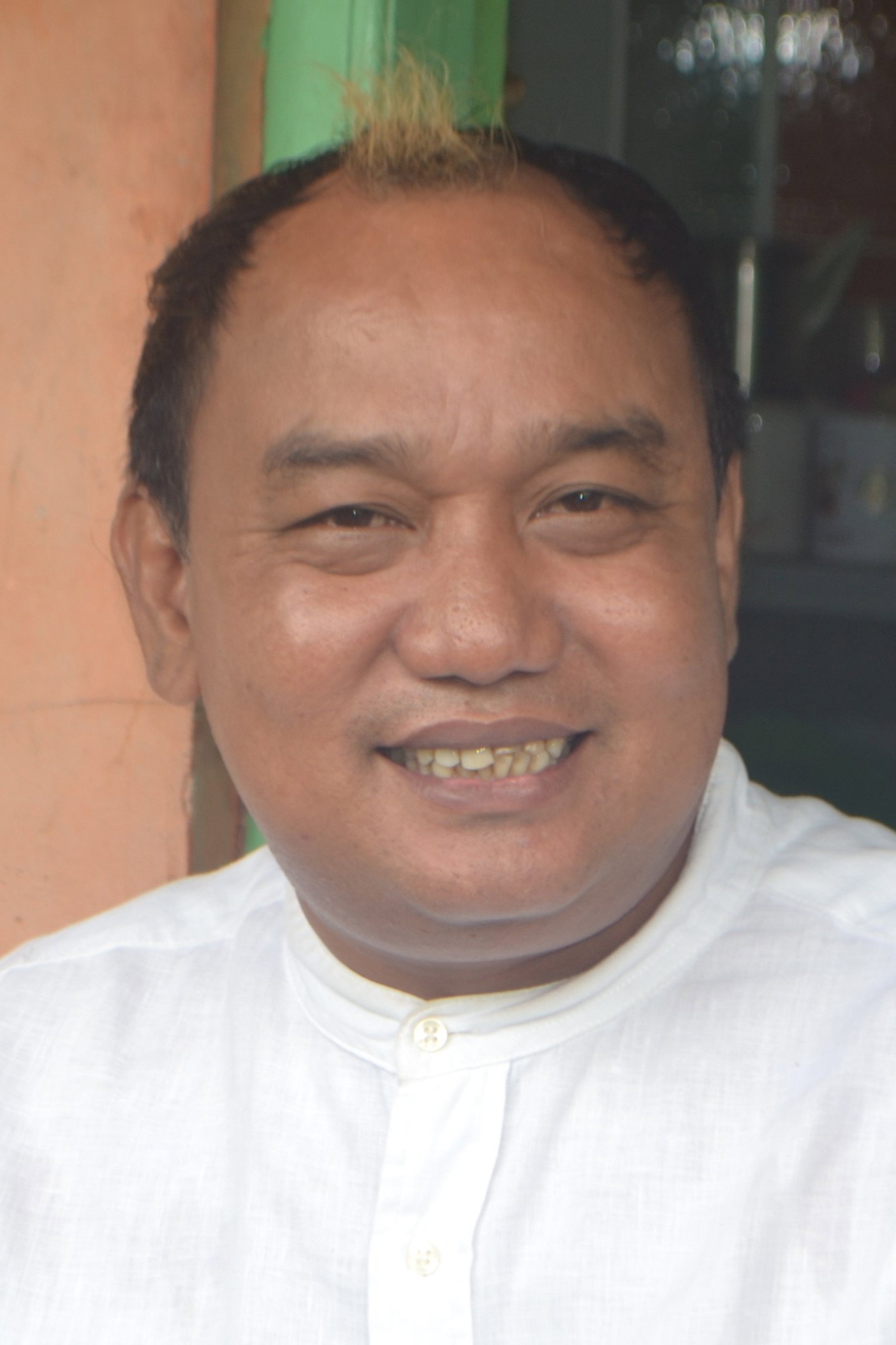 Aziz Gagap as Om Bebek in Bus Om Bebek