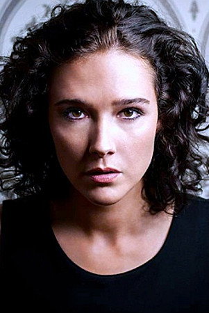 Marthe Snorresdotter Rovik as Camilla in Cold Prey II