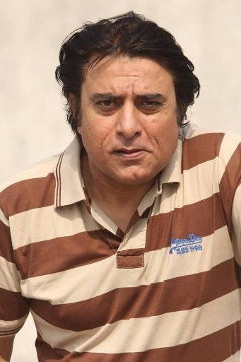 Rajendra Sethi as Raman Ahuja in Good Bad Girl