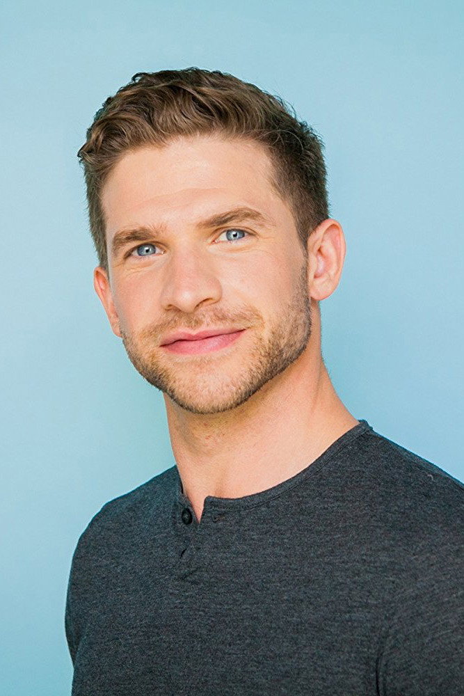 Jeremy Crittenden as Altar Boy in Stan Helsing