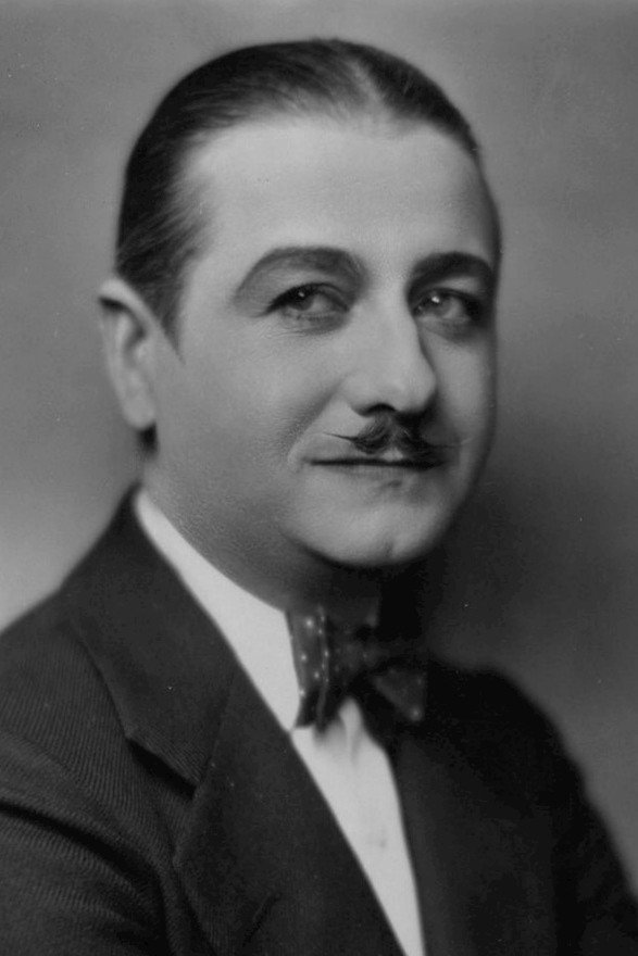 Neely Edwards as Toto in The Little Clown