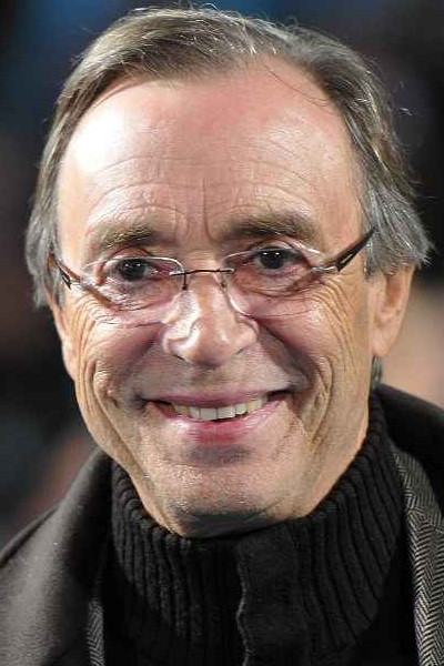Michel Seydoux as L'homme de l'abribus in Toxic Affair