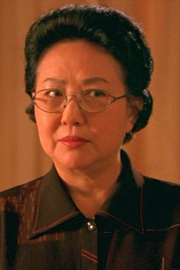 Guang Lan Koh as Grandma in Saving Face